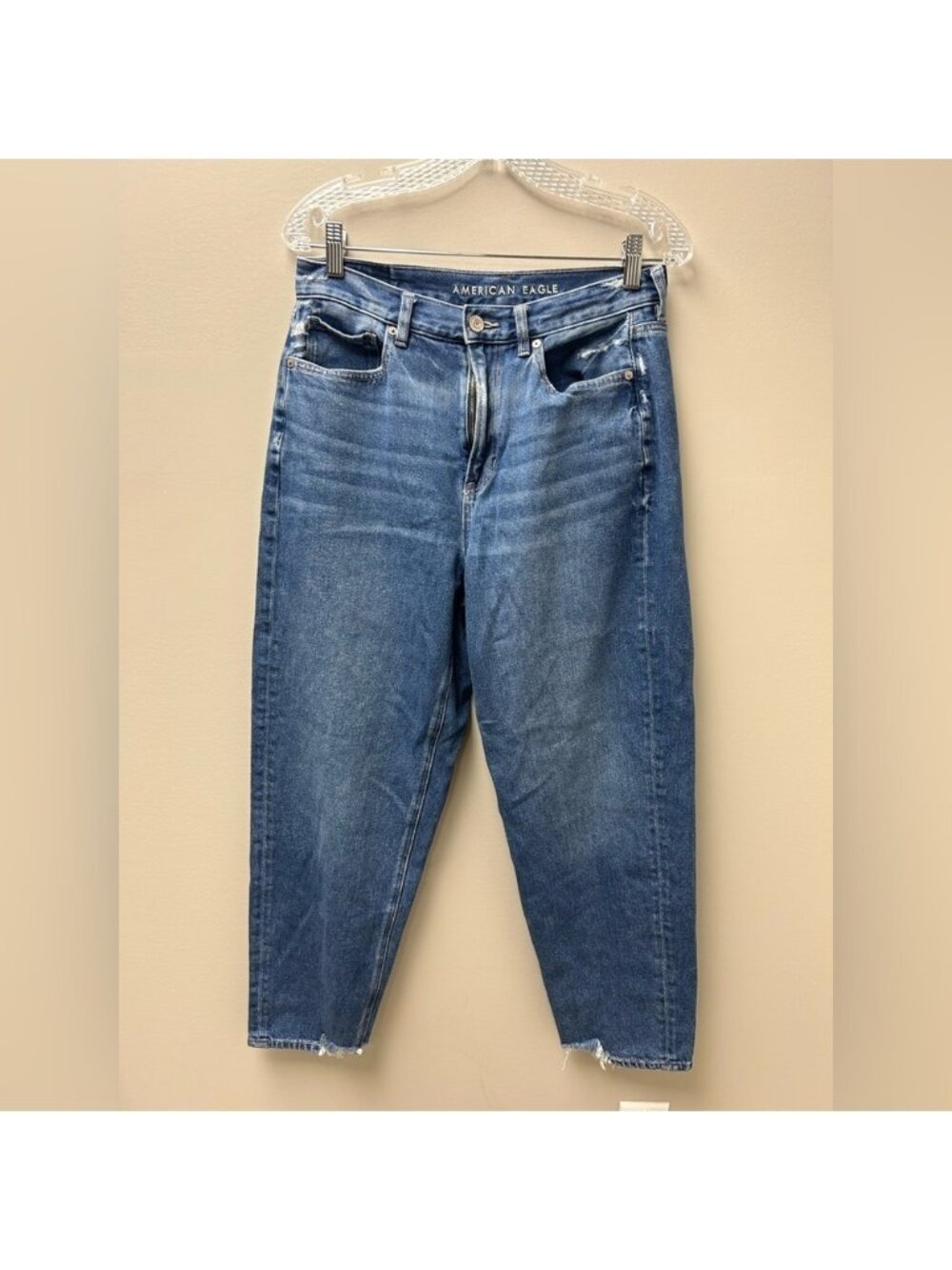 American Eagle Relaxed Mom Jeans